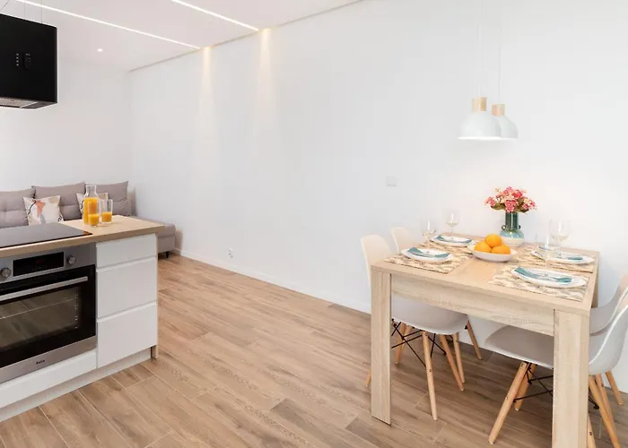 Park De Gaulle Gdansk Wrzeszcz By Renters *