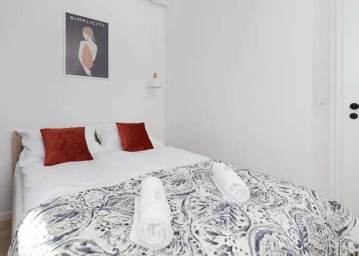 Park De Gaulle Gdansk Wrzeszcz By Renters Apartment *