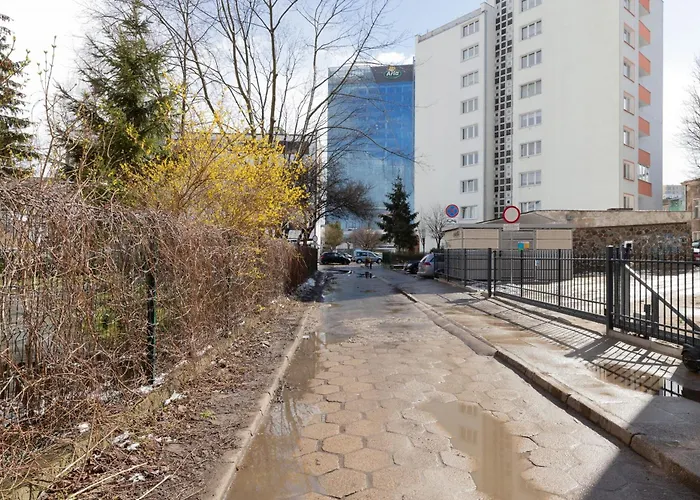 Park De Gaulle Wrzeszcz By Renters *